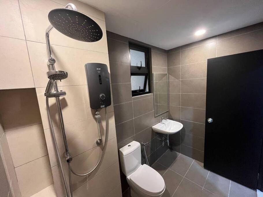 Putra Homestay, Presint 15, Near Alamanda Mall & Presint Diplomatik Pangsapuri